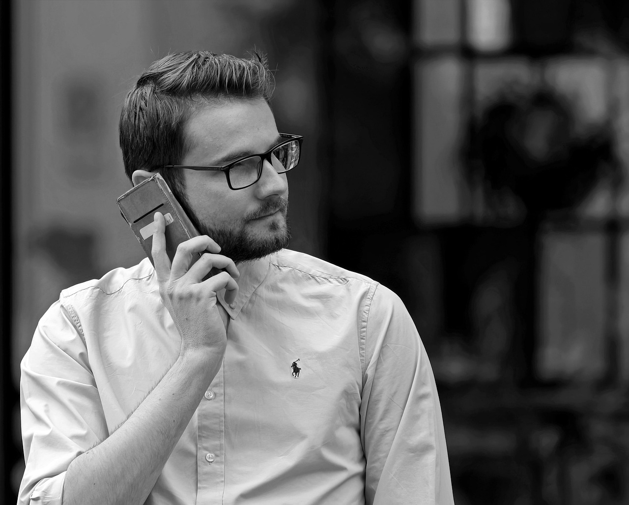0372100100-numar-telefon
